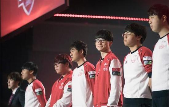 性赢得了众 性赢得了众